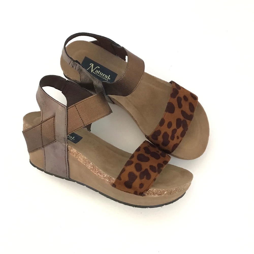 NATURAL REFLECTIONS Wedge Sandals Leopard Print Women’s Size 6